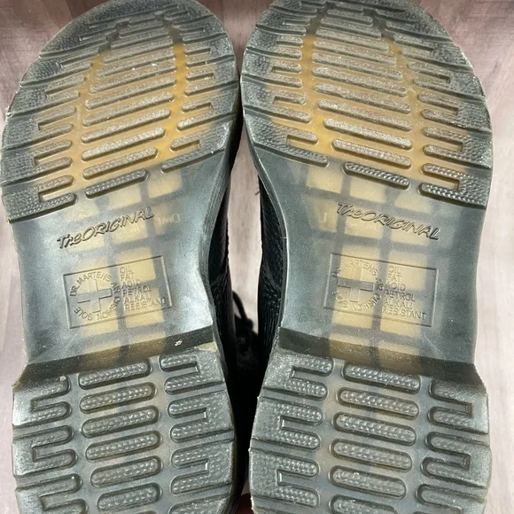 Black Dr. Marten - Picture 6 of 6